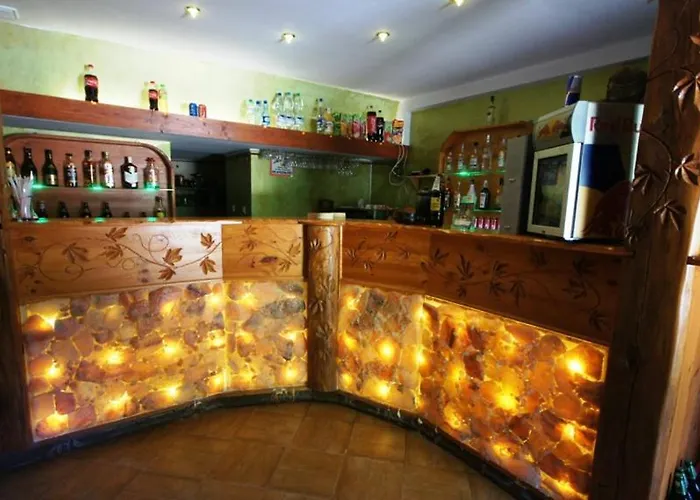 Rezort Gosciniec Jas -sniadania I Obiadokolacje Szwedzki Stol W Cenie Bezplatny Parking *