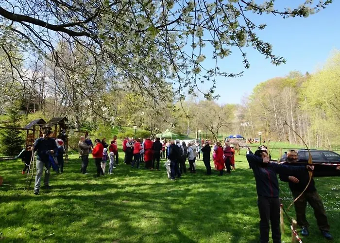 Rezort Gosciniec Jas -sniadania I Obiadokolacje Szwedzki Stol W Cenie Bezplatny Parking Sklářská Poruba