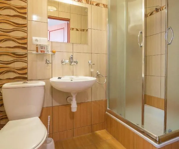 Gosciniec Jas -sniadania I Obiadokolacje Szwedzki Stol W Cenie Bezplatny Parking Rezort