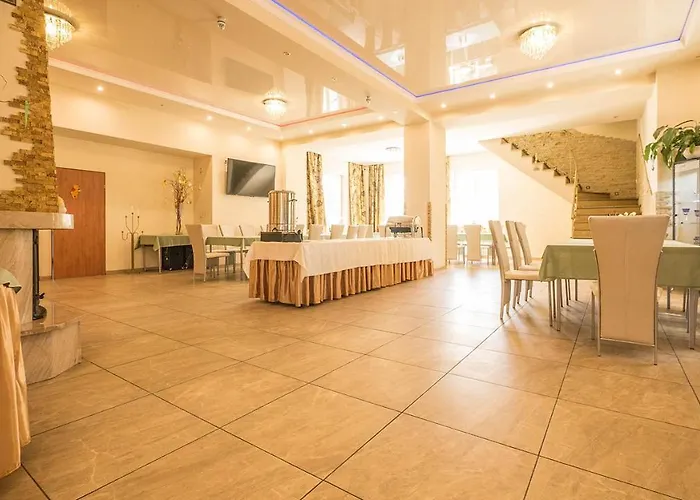 Rezort Gosciniec Jas -sniadania I Obiadokolacje Szwedzki Stol W Cenie Bezplatny Parking Sklářská Poruba