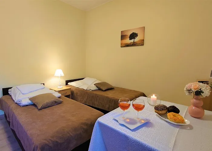 Rezort Gosciniec Jas -sniadania I Obiadokolacje Szwedzki Stol W Cenie Bezplatny Parking *