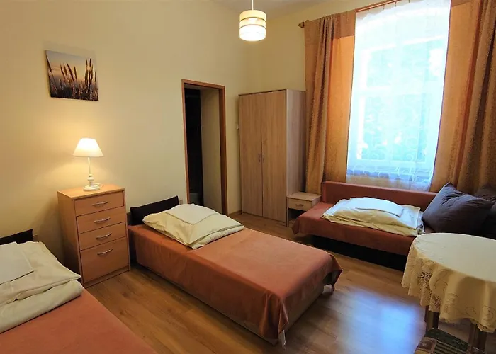 Rezort Gosciniec Jas -sniadania I Obiadokolacje Szwedzki Stol W Cenie Bezplatny Parking Sklářská Poruba