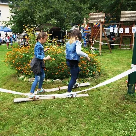Gosciniec Jas -sniadania I Obiadokolacje Szwedzki Stol W Cenie Bezplatny Parking 度假村