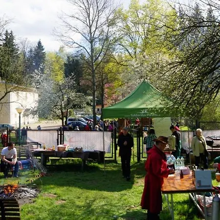 Gosciniec Jas -sniadania I Obiadokolacje Szwedzki Stol W Cenie Bezplatny Parking 度假村