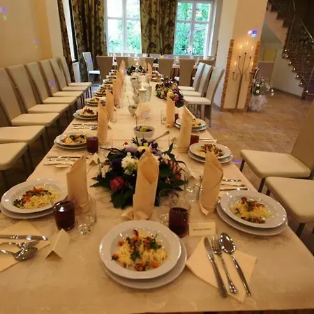 度假村 Gosciniec Jas -sniadania I Obiadokolacje Szwedzki Stol W Cenie Bezplatny Parking