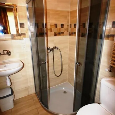 Gosciniec Jas -sniadania I Obiadokolacje Szwedzki Stol W Cenie Bezplatny Parking * 斯克拉斯卡波伦巴