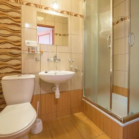 Gosciniec Jas -sniadania I Obiadokolacje Szwedzki Stol W Cenie Bezplatny Parking 度假村