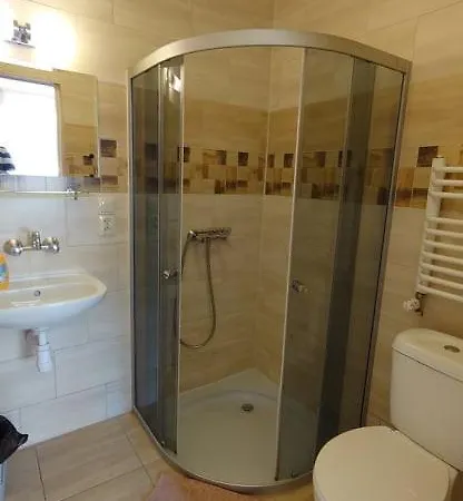 度假村 Gosciniec Jas -sniadania I Obiadokolacje Szwedzki Stol W Cenie Bezplatny Parking 斯克拉斯卡波伦巴