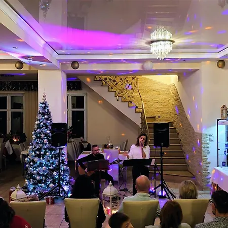 Resort Gosciniec Jas -sniadania I Obiadokolacje Szwedzki Stol W Cenie Bezplatny Parking