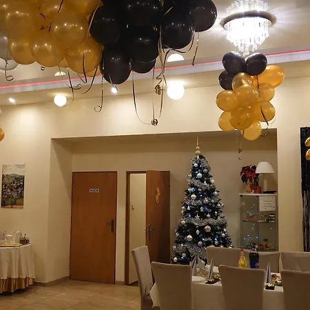 Gosciniec Jas -sniadania I Obiadokolacje Szwedzki Stol W Cenie Bezplatny Parking