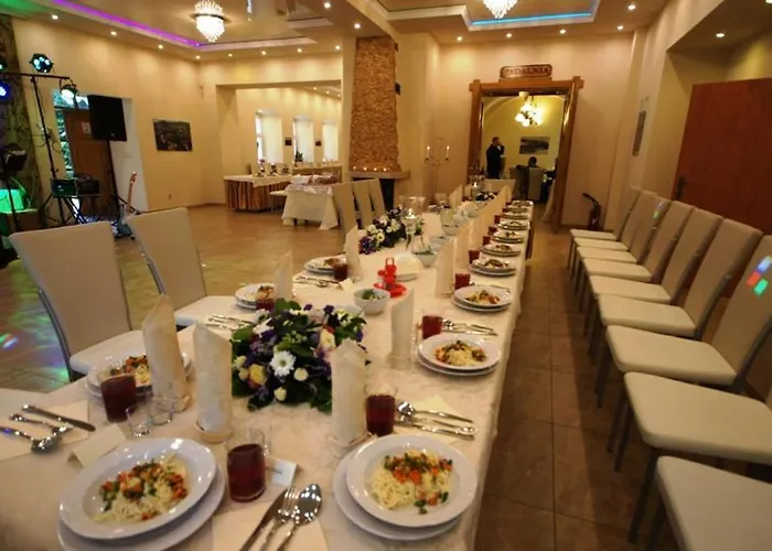 Resort Gosciniec Jas -sniadania I Obiadokolacje Szwedzki Stol W Cenie Bezplatny Parking Szklarska Poręba