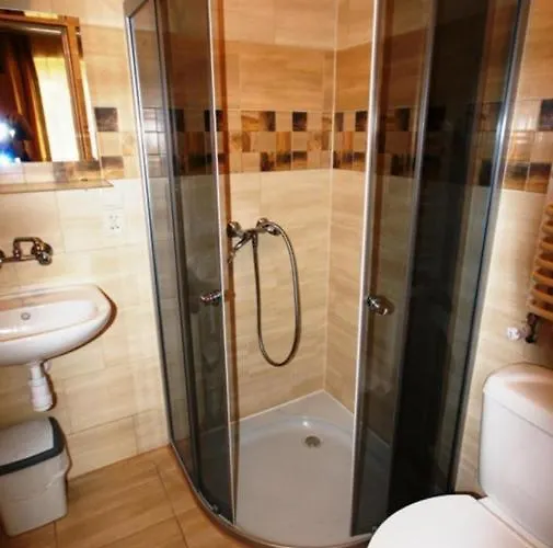 Gosciniec Jas -sniadania I Obiadokolacje Szwedzki Stol W Cenie Bezplatny Parking * Szklarska Poręba