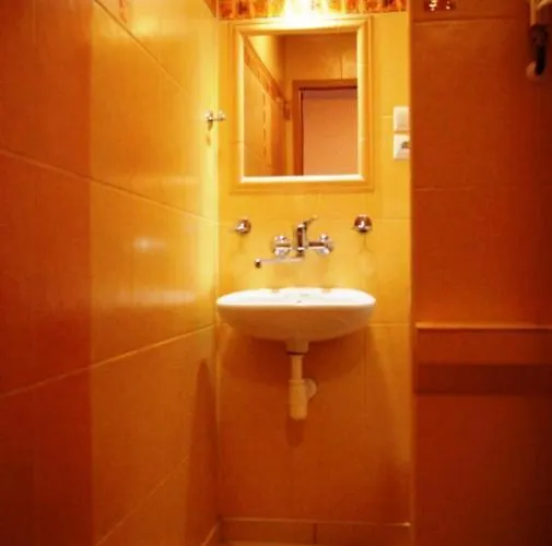 Resort Gosciniec Jas -sniadania I Obiadokolacje Szwedzki Stol W Cenie Bezplatny Parking