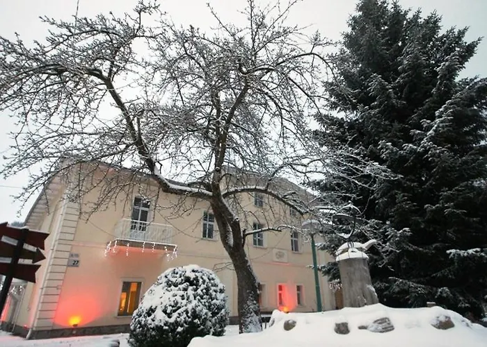 Gosciniec Jas -sniadania I Obiadokolacje Szwedzki Stol W Cenie Bezplatny Parking Resort Szklarska Poręba