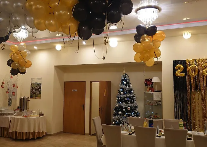 Gosciniec Jas -sniadania I Obiadokolacje Szwedzki Stol W Cenie Bezplatny Parking